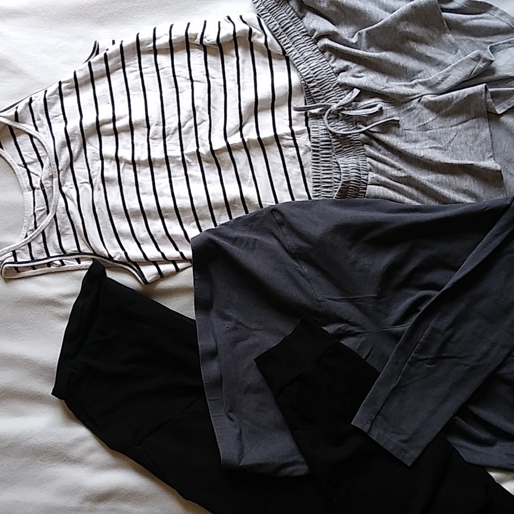 Maternity lounge wear bundle